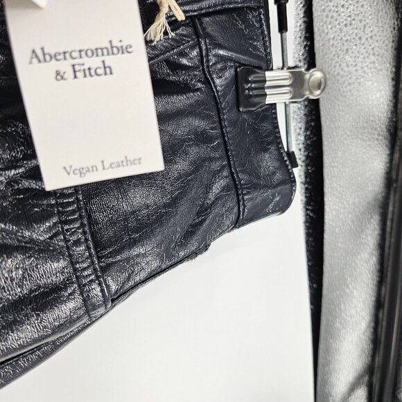 Abercrombie & Fitch Black 90s Straight Ultra High Rise Vegan Leather NWT Size 28 - Picture 4 of 8